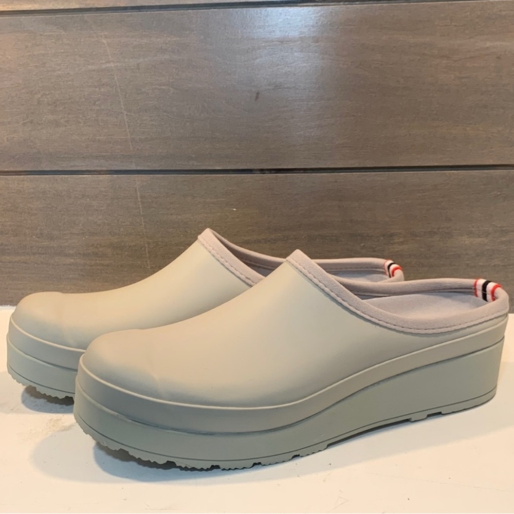 Stylish Women's Slip-On Clogs